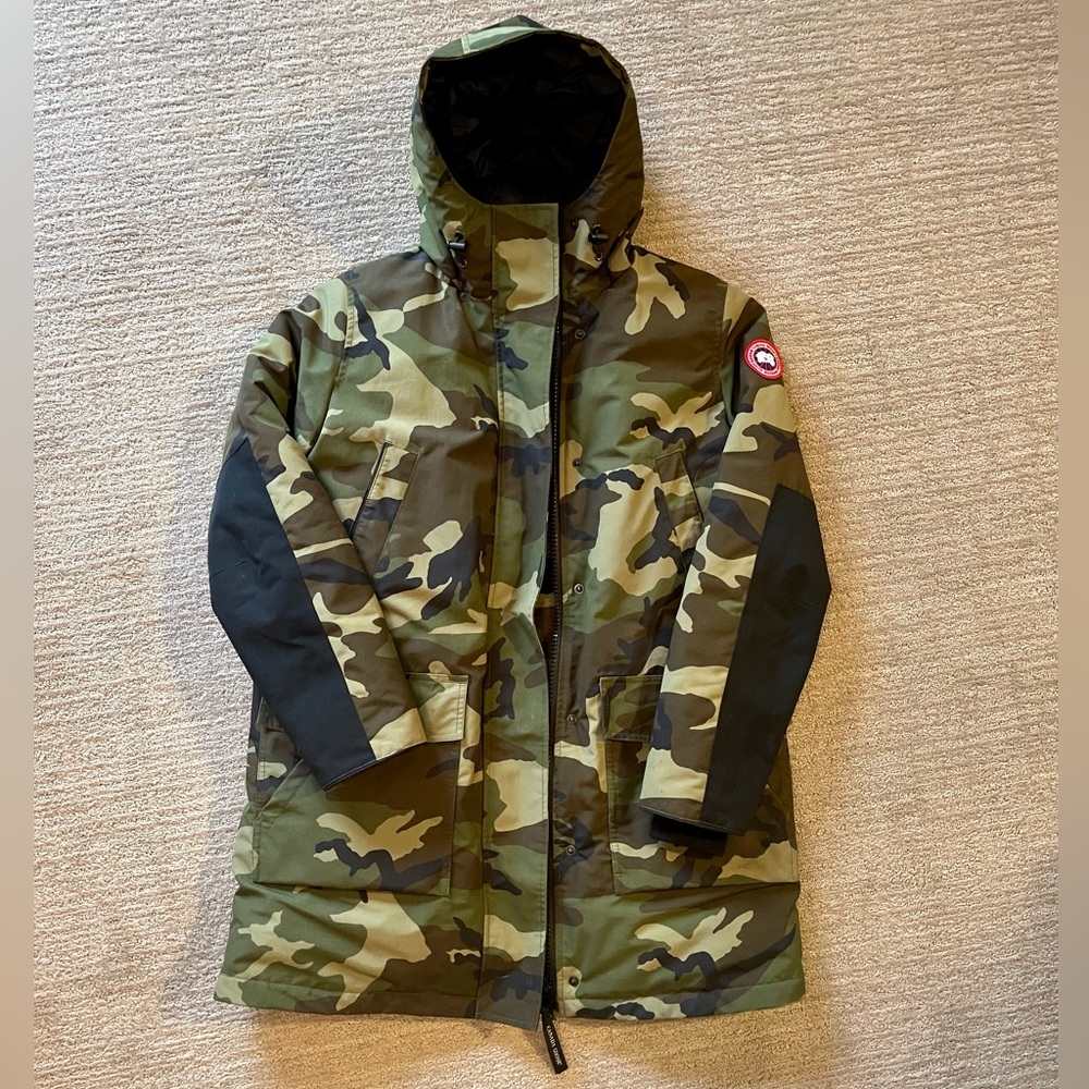 Canada Goose Camouflage Canmore Parka - Women’s Large